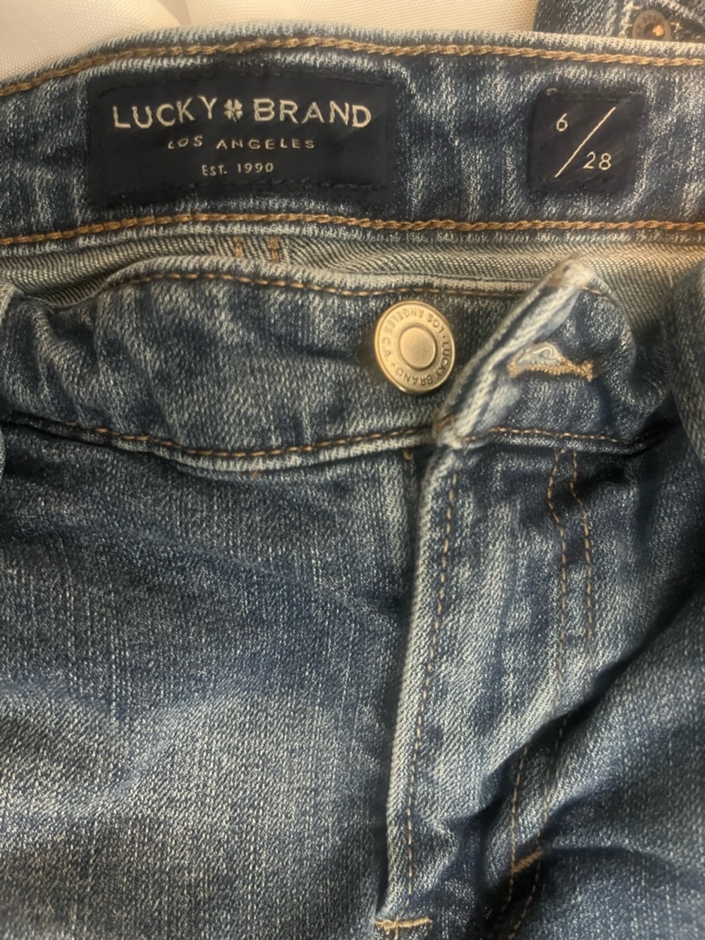 Lucky Brand Ava Mid Rise Denim Shorts Size 6/28 - Picture 5 of 6